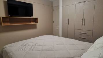 Superior Apartment, City View | Blackout drapes, iron/ironing board, free WiFi