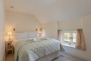 2 bedrooms, WiFi, bed sheets - Beautiful Cottage sleeping 4 (Cropton)