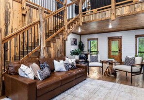 TV, peis og fotballspill