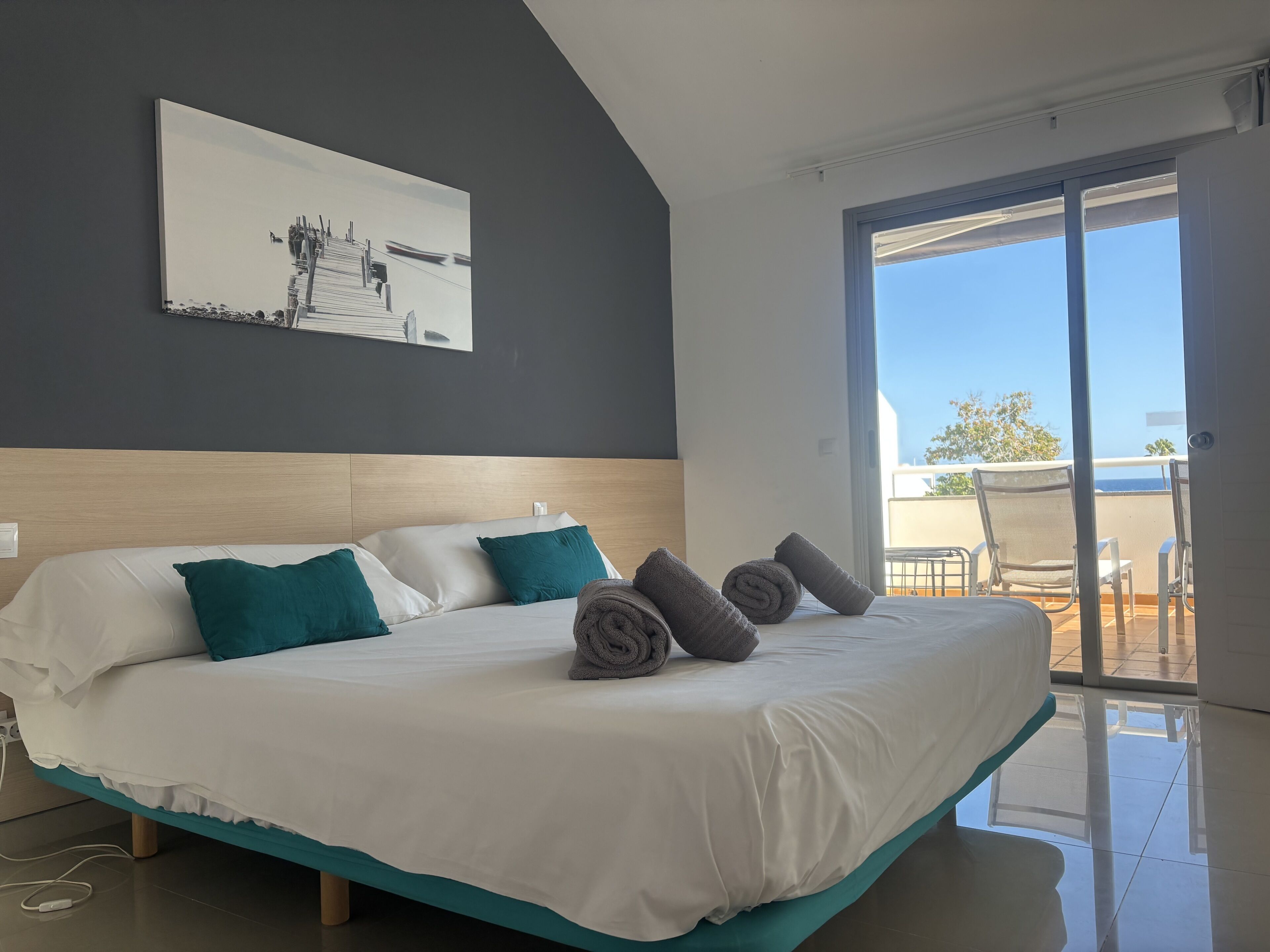 4 bedrooms, iron/ironing board, travel cot, free WiFi