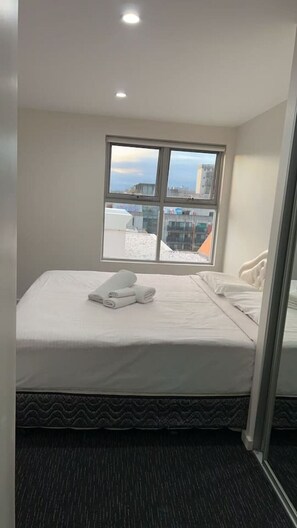 熨斗/熨衫板、床單