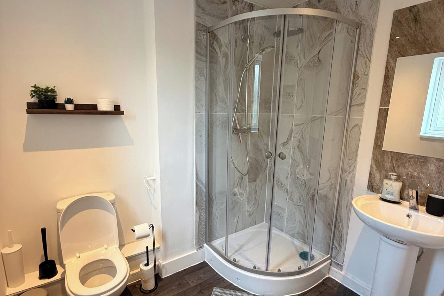 シャワー、タオル