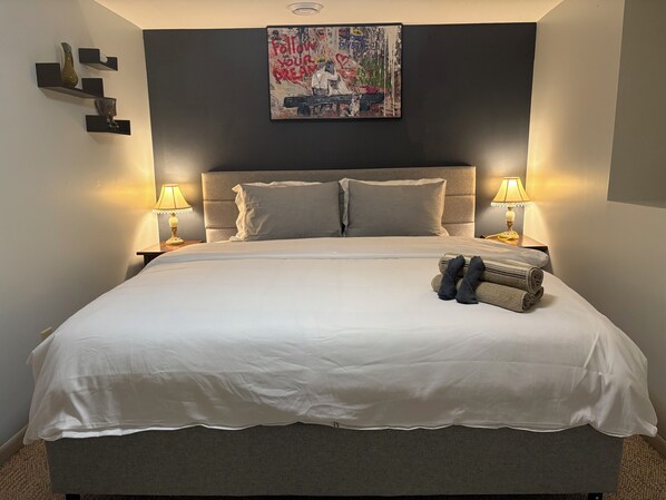 3 soverom, strykejern/-brett, wi-fi (inkludert) og sengetøy