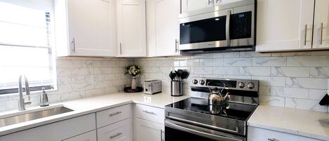 Microwave, oven, stovetop, dishwasher