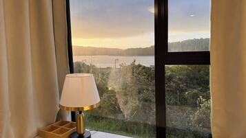 Desk, laptop workspace, free WiFi