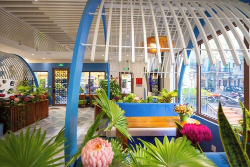 Lotus Home Cafe – Budget