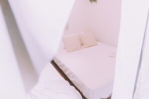 アパートメント ダブルベッド 2 台 禁煙 | デスク、アイロン / アイロン台