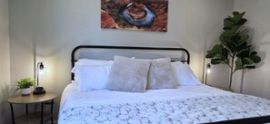 3 bedrooms, desk, iron/ironing board, travel cot