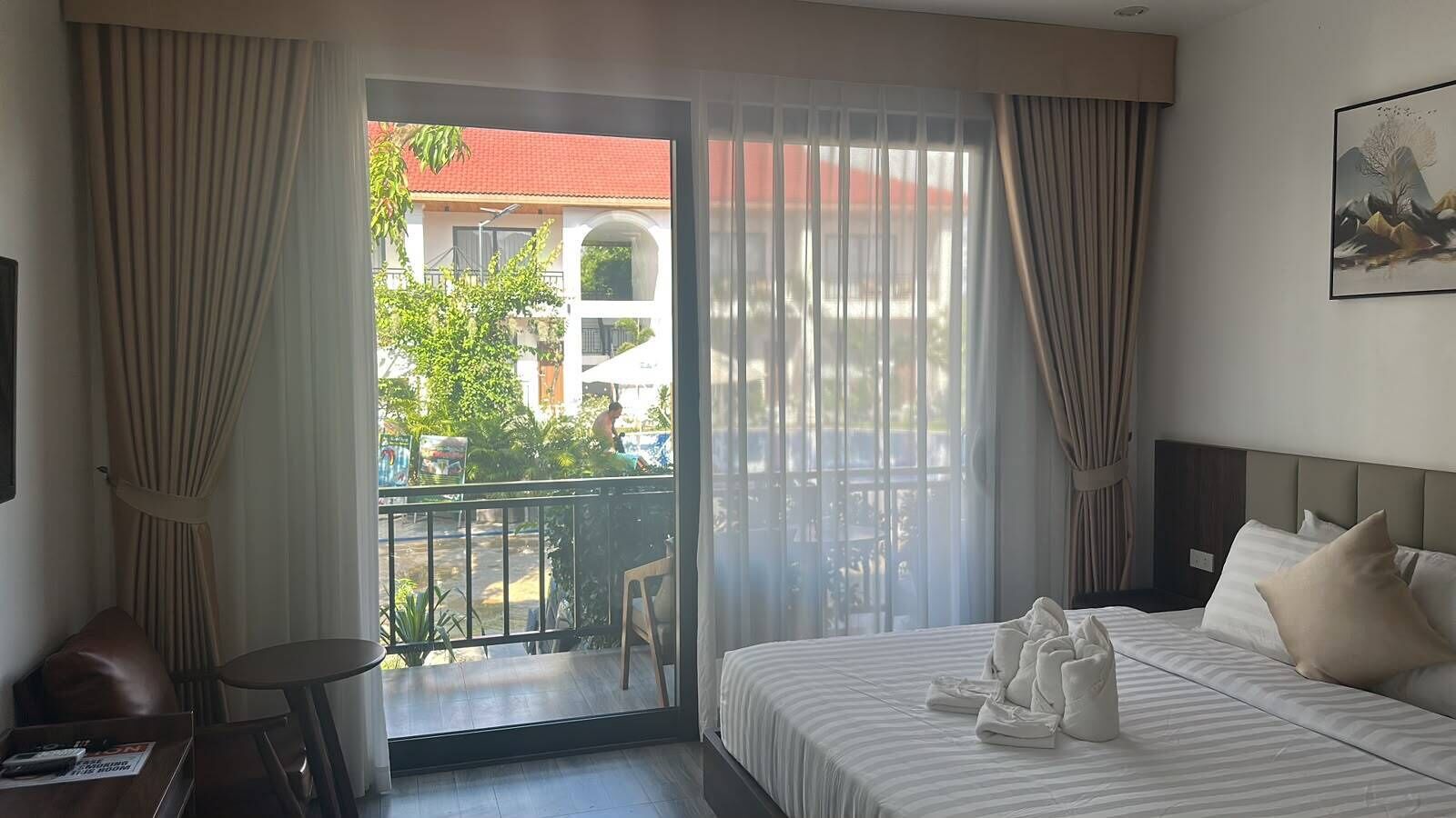 Deluxe Double Room, Pool View | WiFi (free)