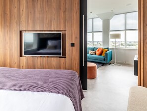 1 bedroom, iron/ironing board - Comfortable Apartment With Panoramic Views (The Hague)