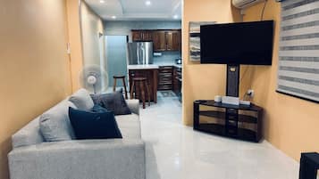 Apartament familiar, no fumadors, aire condicionat | Sala d'estar