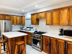 Appartement familial, non-fumeur, climatisation | Cuisine privée