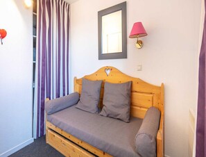 Living room - Duplex Apartment With Balcony (Risoul)