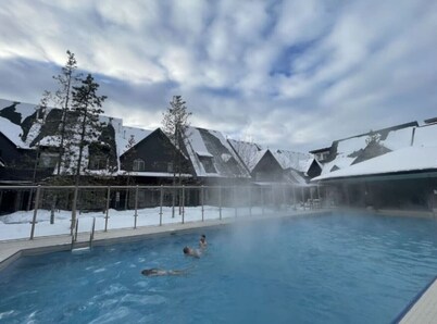 Premium 2-Bedroom Townhouse+ Mountain Views