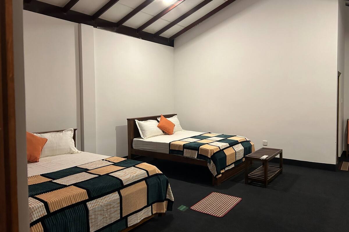 Apartemen Standar, AC, pemandangan kebun | Meja kerja, ruang kerja ramah laptop, dan setrika/meja setrika
