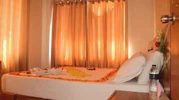 Deluxe Double Room, Sea View | Free WiFi