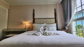 Apartment, Balkon, Poolblick | Zimmersafe, Verdunkelungsvorhänge, Bügeleisen/Bügelbrett