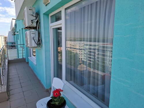 2 Rooms Apartment, max 4 Persons, 30 Meters far From the Beach and the Black Sea