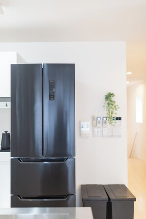 Luxury Suite, Balcony, City View | Private kitchen