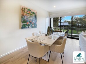 Dining - Rilley Retreat Inverloch – Luxe Townhouse (Inverloch)