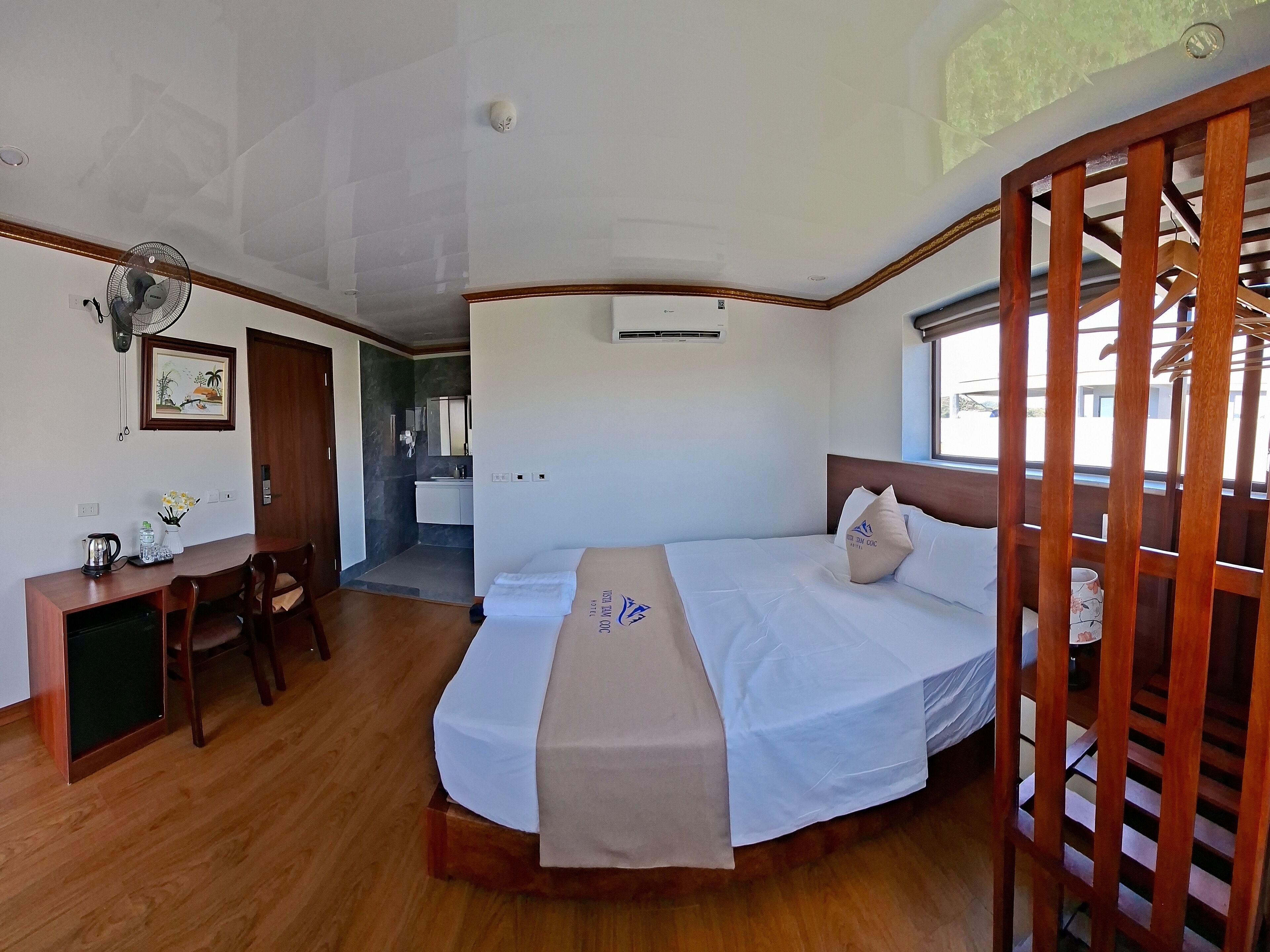 Standard Double Room, Mountain View | Desk, free WiFi