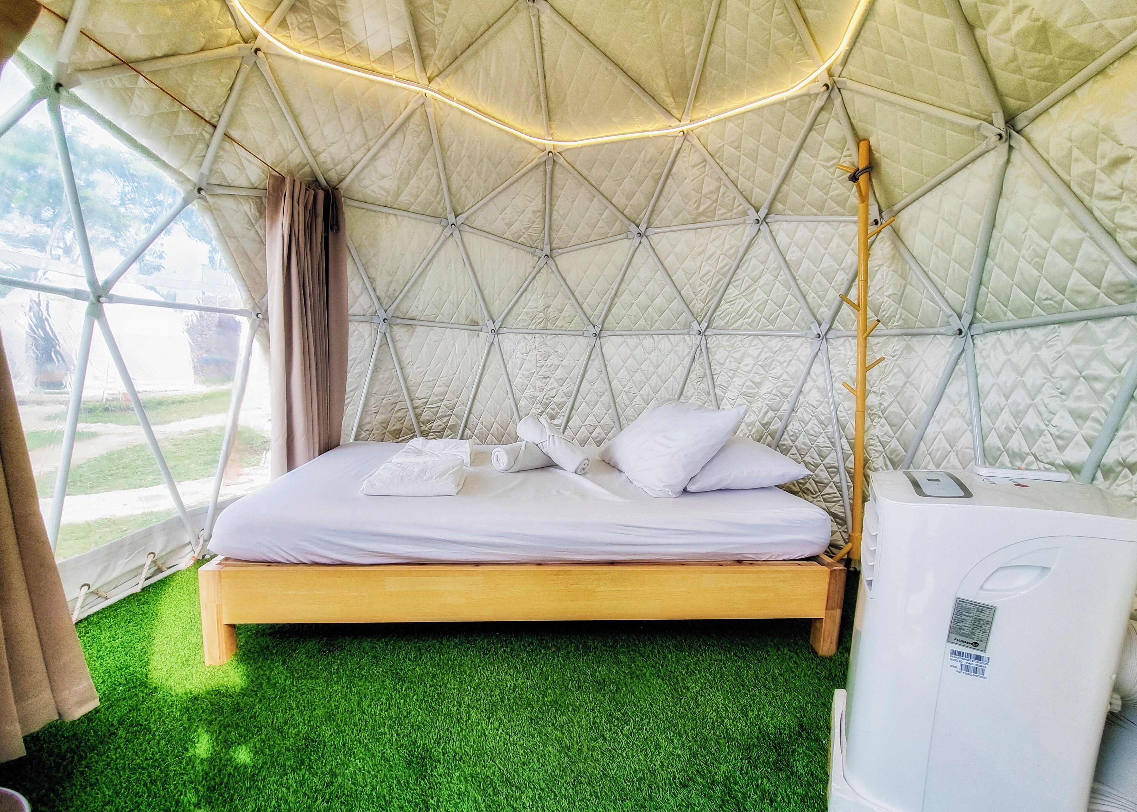 Doppia Basic, 1 camera da letto, non fumatori, vista giardino | Una cassaforte in camera, tende oscuranti, lenzuola