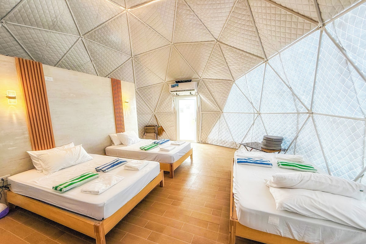 Double Room, Garden View | In-room safe