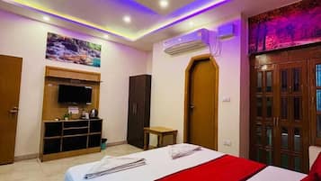 Chambre Simple Deluxe, balcon, vue parc | Espace de travail pour ordinateur portable, Wi-Fi gratuit