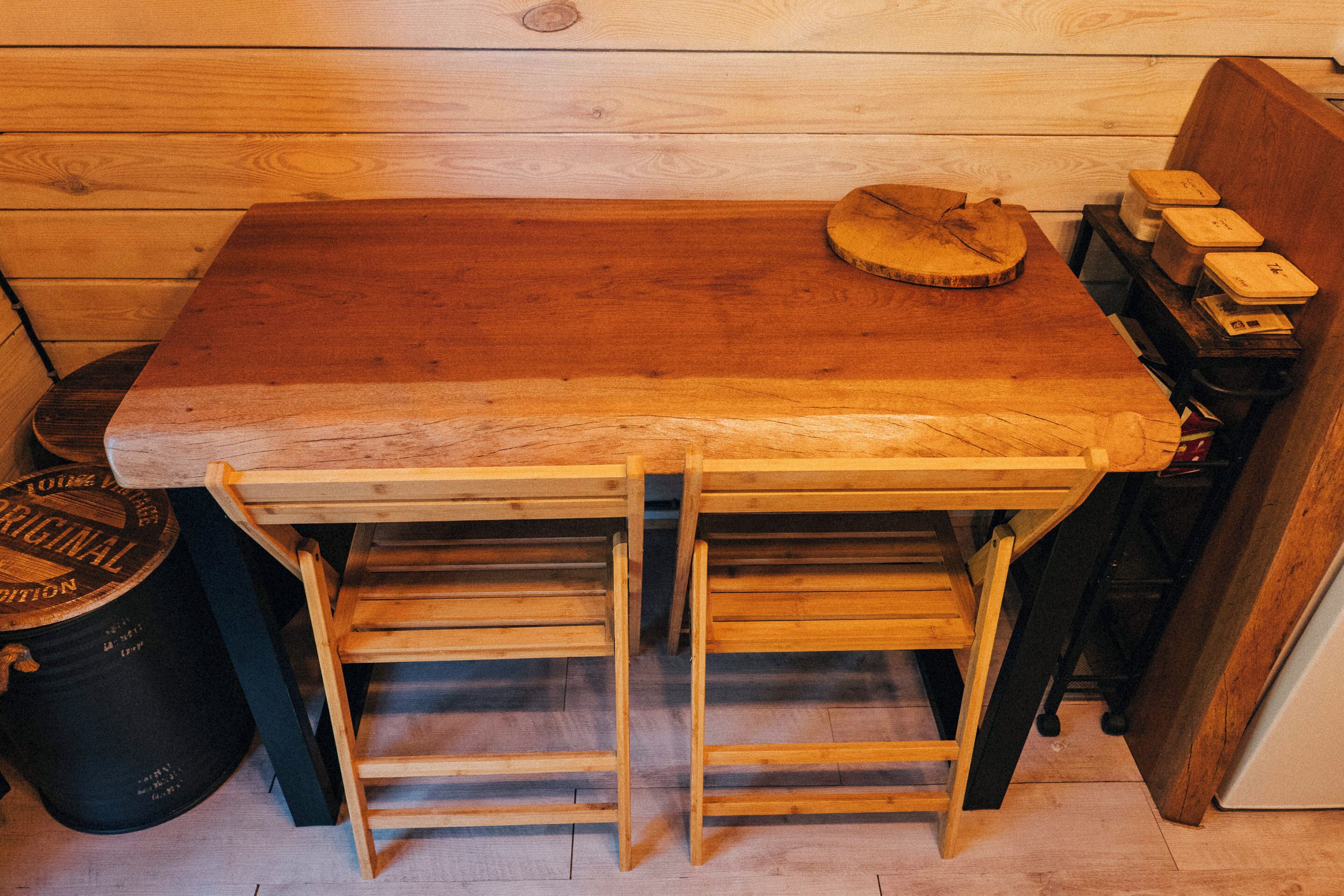 Coffee/tea maker, electric kettle, highchair