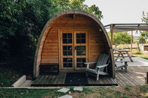 Front of property - L'annexe (Sonnay)