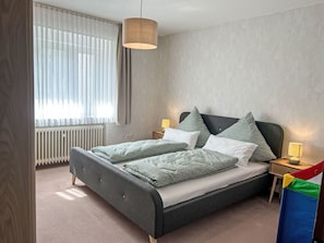 2 bedrooms, Internet