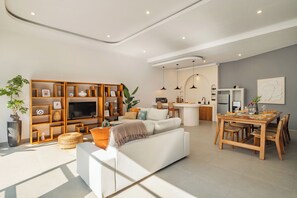 Villa – superior, bassengutsikt | Innvendig