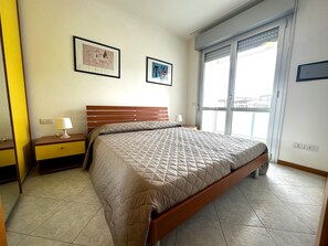 Apartment, 2 Bedrooms, Balcony, City View