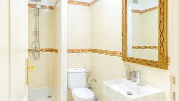 Deluxe Apartment, Balcony | Bilik Mandi