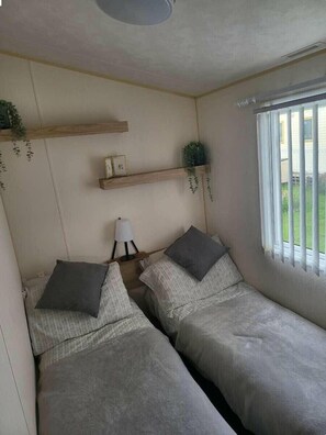 3 kamar tidur dan didekorasi berbeda-beda