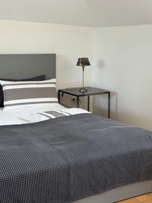 2 dormitorios y ropa de cama