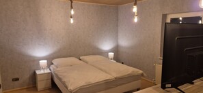 1 bedroom, iron/ironing board, WiFi, bed sheets