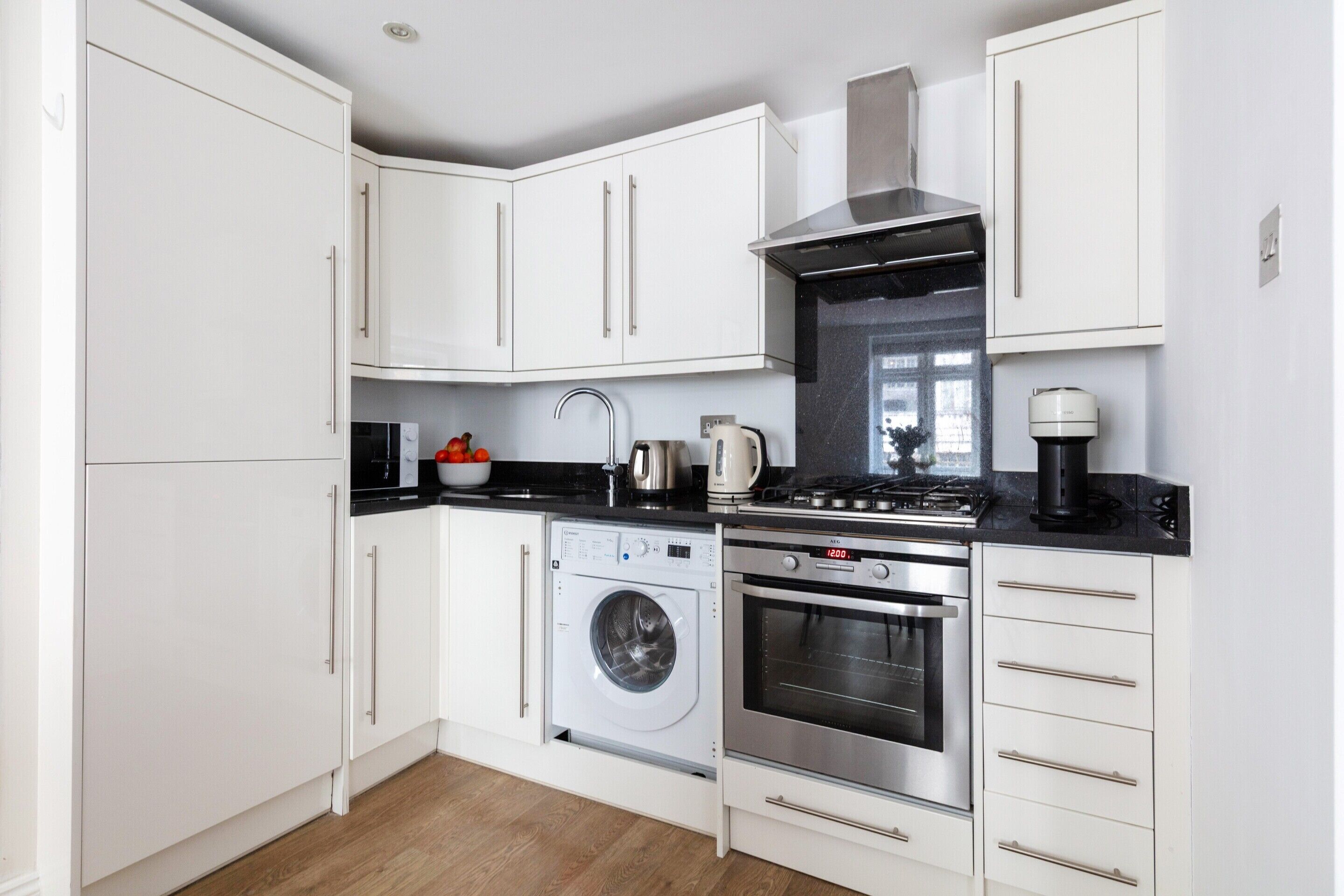 City Apartment, 1 Double Bed with Sofa bed, Non Smoking, City View | Private kitchen | Espresso maker, coffee/tea maker, electric kettle, toaster