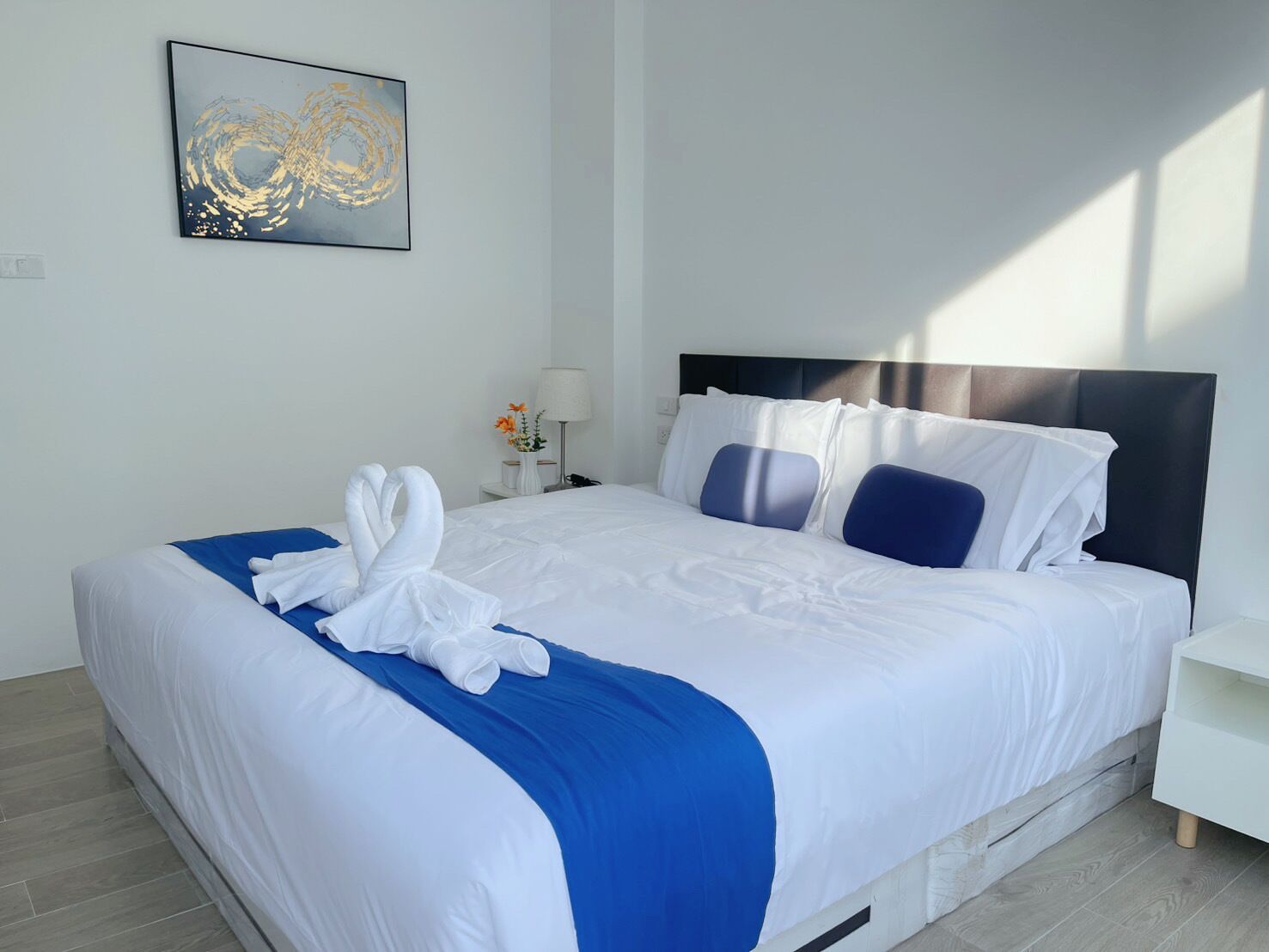 Superior Room, Pool View | In-room safe