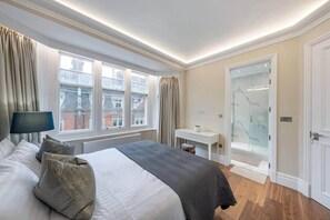 4 chambres, fer et planche à repasser, Wi-Fi, draps fournis