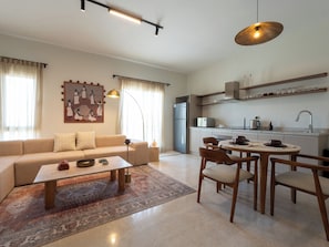 Standard Apartment, City View | Private kitchen | Fridge, microwave, oven, cookware/dishes/utensils