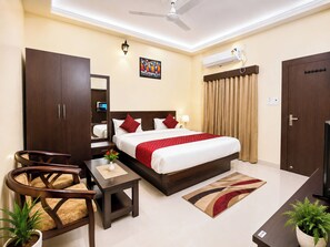 Classic Double Room, Air conditioning | View from room