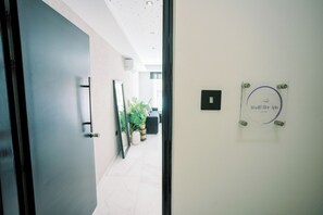 Interior - Family-Friendly 2BR Apt at Mackenzie Area, Pool available, 10 Min Walk to Beach! (Larnaka)