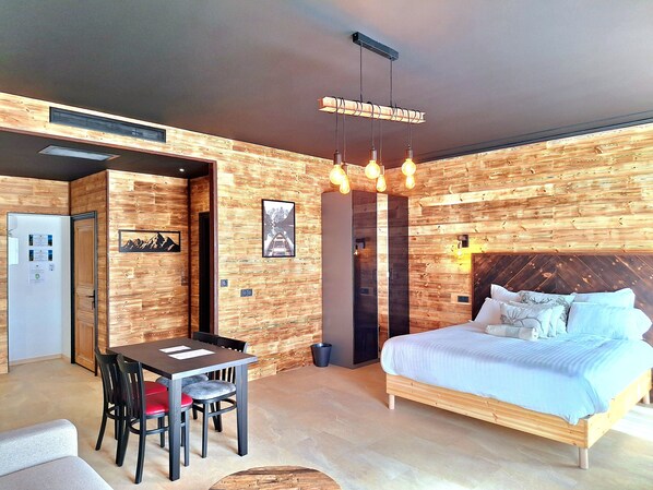 1 bedroom, iron/ironing board, WiFi, bed sheets - Apartment "Chalet" - Domaine de la Mautanne **** (Sainte-Tulle)