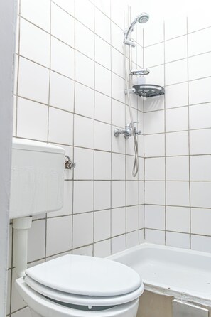 Basic Apartment | Bathroom | Shower, free toiletries, hair dryer, towels - Charming 2BR Apt Close to Westbahnhof (Vienna)