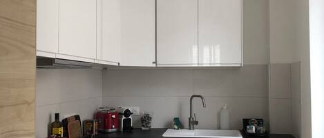 Oven, stovetop, dishwasher