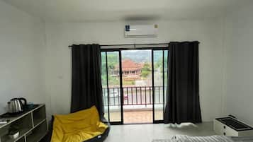 Apartment, 1 Bedroom, Smoking, Balcony | 1 bedroom