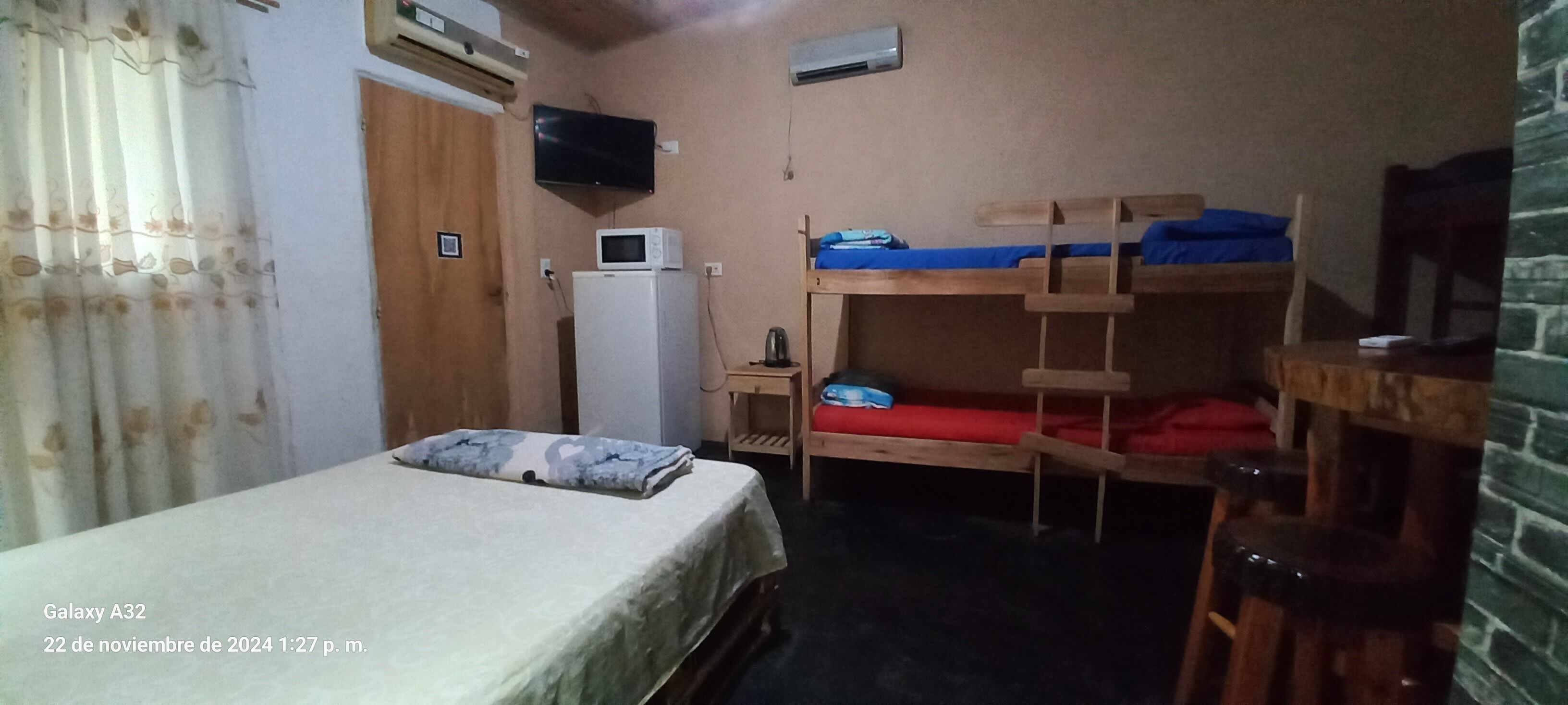 Room, 1 Bedroom, Accessible, Smoking | 1 bedroom