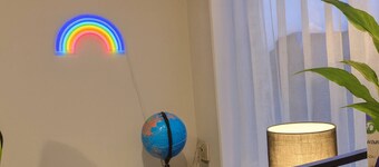 Room-queen Bed With Private Bath TV Kitc