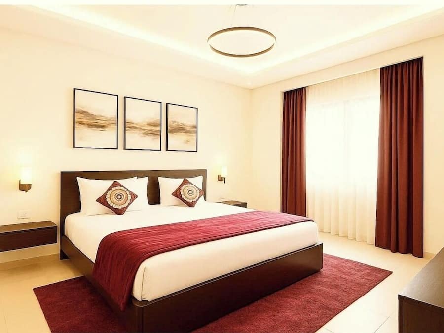 Ropa de cama hipoalergénica, escritorio, sistema de insonorización